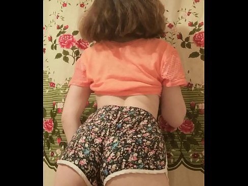 ❤️ Sexi mladá kočka si vyzlieka šortky pred kamerou ❤ Super porno na sk.creditme.top ️❤