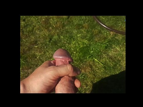 ❤️ Horúca kočka si nechá jebnúť ružovú kundičku a vystrieka sa so squirtom v letnej záhrade ❤ Super porno na sk.creditme.top ️❤